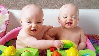 Baby Making Jokes In The Bathtub ★ Hilarious Babies Compilation